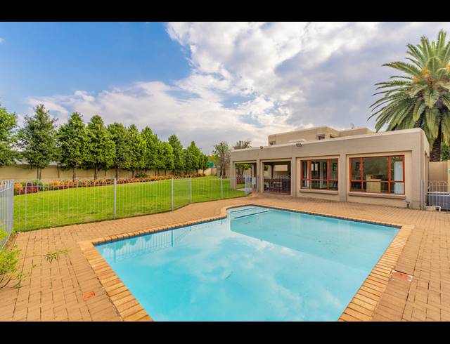 2 BEDROOM APARTMENT FOR SALE IN MAGALIESSIG